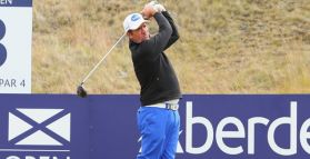 Hend soars to lead in Scotland